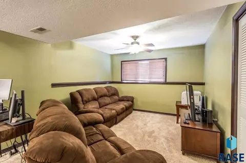 820 N Cole Ave, Tea, SD 57064 photo 14