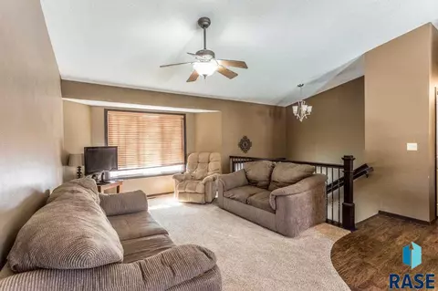 820 N Cole Ave, Tea, SD 57064 photo 5
