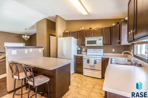 820 N Cole Ave, Tea, SD 57064 photo 7