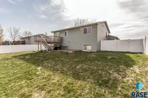 820 N Cole Ave, Tea, SD 57064 photo 22