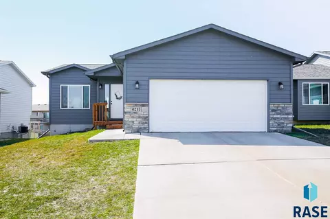 6217 N Seubert Ave, Sioux Falls, SD 57104 photo 1