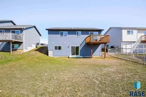 6217 N Seubert Ave, Sioux Falls, SD 57104 photo 15