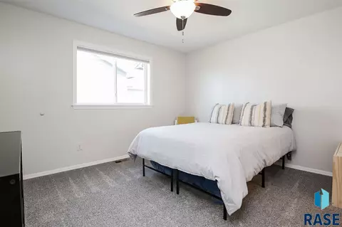 6217 N Seubert Ave, Sioux Falls, SD 57104 photo 6