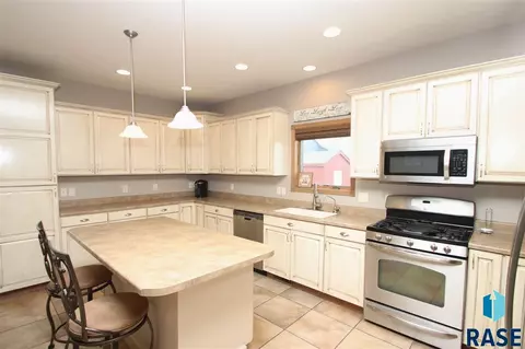 1030 N Rose Ave, Tea, SD 57064 photo 8