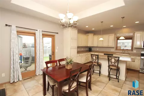 1030 N Rose Ave, Tea, SD 57064 photo 6