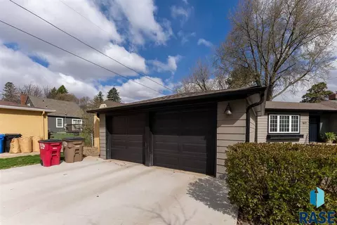 1617 Dana Dr, Sioux Falls, SD 57105 photo 31