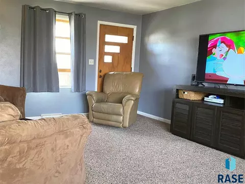 47471 258th St, Renner, SD 57055 photo 10