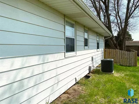 47471 258th St, Renner, SD 57055 photo 11