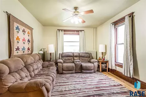 604 N Broadway St, Canton, SD 57013 photo 14