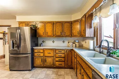 604 N Broadway St, Canton, SD 57013 photo 13