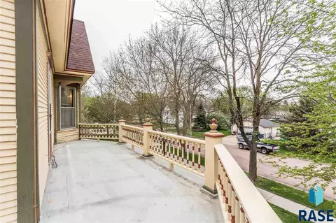 604 N Broadway St, Canton, SD 57013 photo 24
