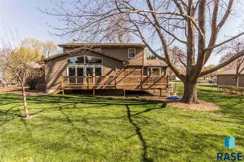 2105 Edgewood Rd, Sioux Falls, SD 57103 photo 34
