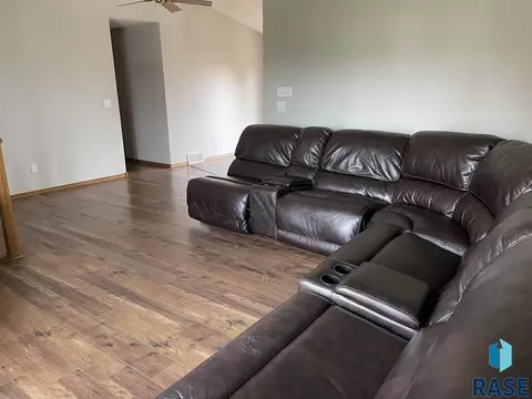 330 Lisa Cir, Tea, SD 57064 photo 5