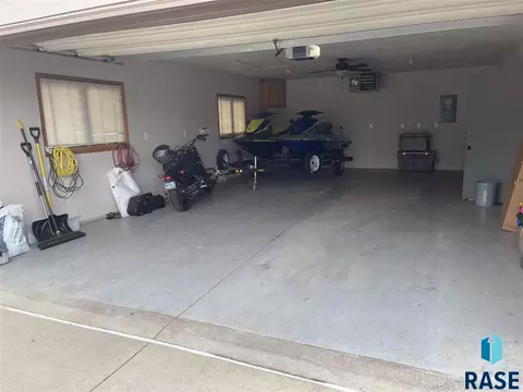 330 Lisa Cir, Tea, SD 57064 photo 27