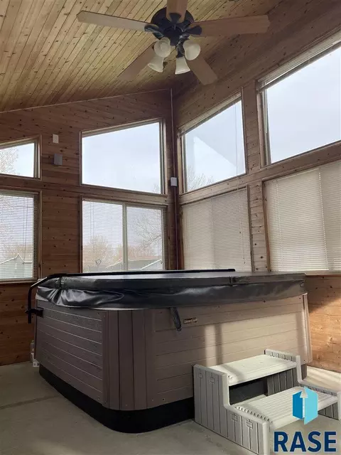 330 Lisa Cir, Tea, SD 57064 photo 31