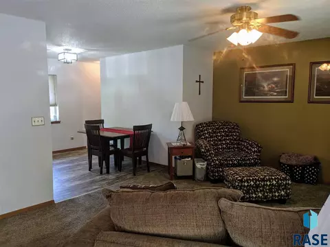 601 N Rose Ave, Tea, SD 57064 photo 5