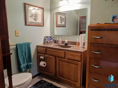 601 N Rose Ave, Tea, SD 57064 photo 13