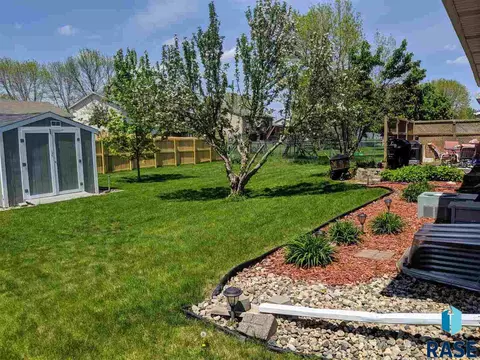 601 N Rose Ave, Tea, SD 57064 photo 16
