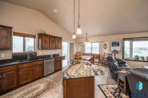 1125 N Rose Ave, Tea, SD 57064 photo 7