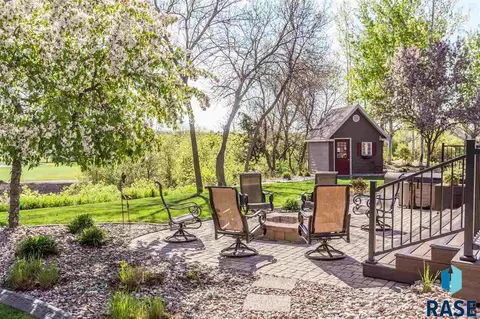 1620 E Rushmore Dr, Brandon, SD 57005 photo 9