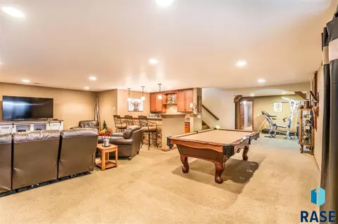 1620 E Rushmore Dr, Brandon, SD 57005 photo 29