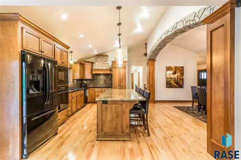 1620 E Rushmore Dr, Brandon, SD 57005 photo 16