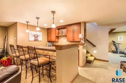 1620 E Rushmore Dr, Brandon, SD 57005 photo 33