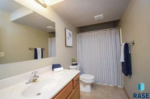 1400 E 68th St N, Sioux Falls, SD 57104 photo 27