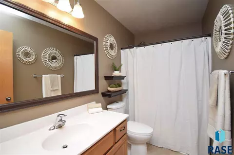 1400 E 68th St N, Sioux Falls, SD 57104 photo 16