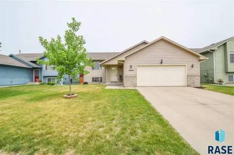 1400 E 68th St N, Sioux Falls, SD 57104 photo 2
