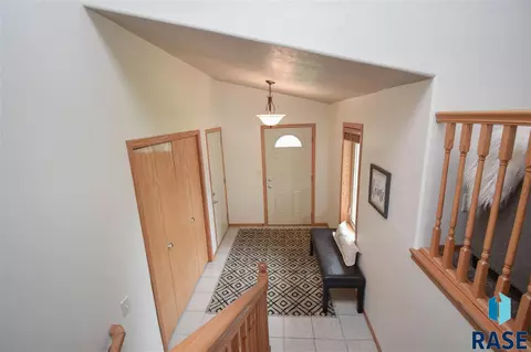 1400 E 68th St N, Sioux Falls, SD 57104 photo 3