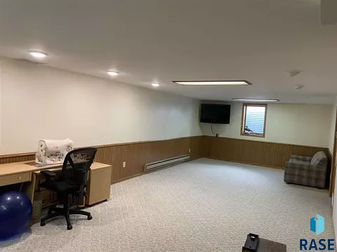 910 12th Ave, Mitchell, SD 57301 photo 14