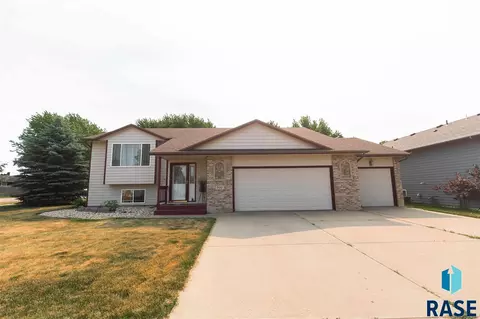 300 Deerview Ave, Tea, SD 57064 photo 1