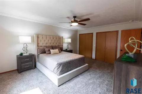 300 Deerview Ave, Tea, SD 57064 photo 11