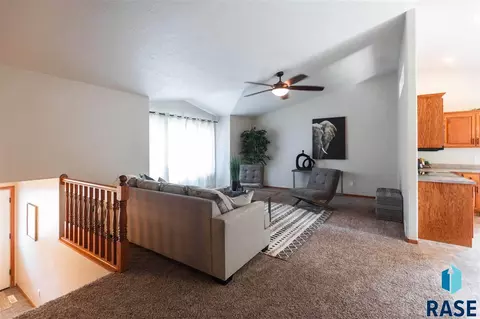 300 Deerview Ave, Tea, SD 57064 photo 8