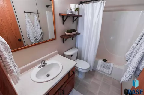 300 Deerview Ave, Tea, SD 57064 photo 12