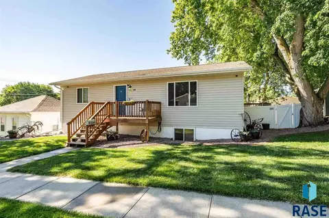 109 E 5th St, Dell Rapids, SD 57022 photo 30