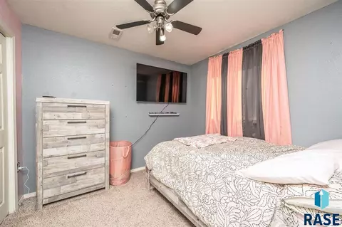 109 E 5th St, Dell Rapids, SD 57022 photo 21