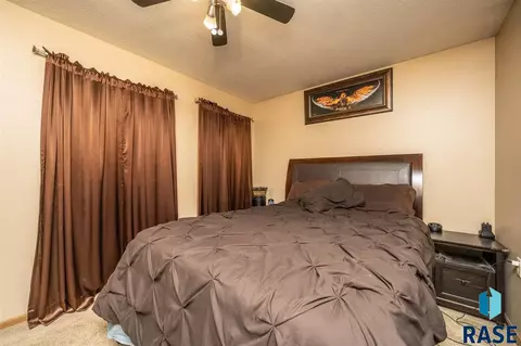 109 E 5th St, Dell Rapids, SD 57022 photo 10
