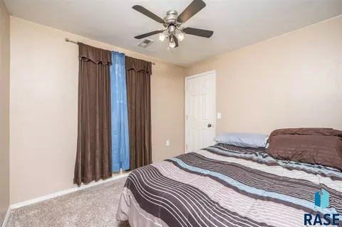 109 E 5th St, Dell Rapids, SD 57022 photo 17