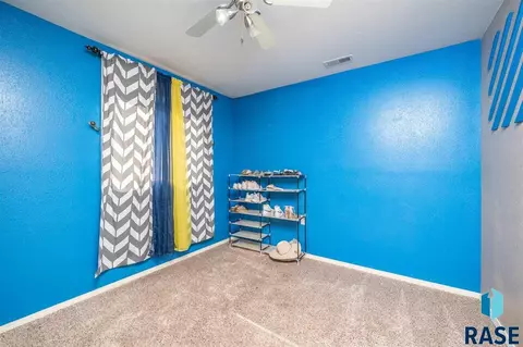 109 E 5th St, Dell Rapids, SD 57022 photo 7