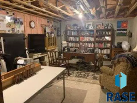 204 E Pinehurst Dr, Sioux Falls, SD 57108 photo 14