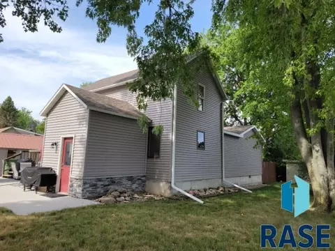 321 N Cherry St, Freeman, SD 57029 photo 30