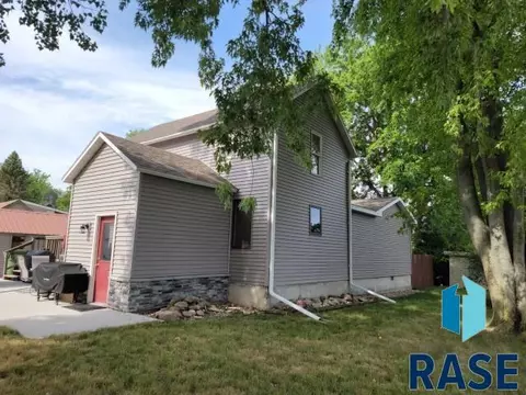 321 N Cherry St, Freeman, SD 57029 photo 31