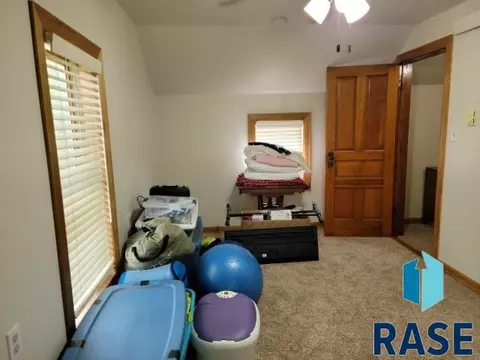 321 N Cherry St, Freeman, SD 57029 photo 20
