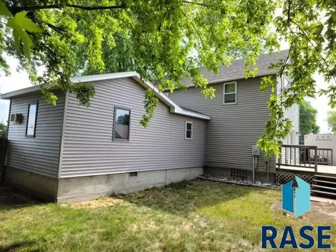 321 N Cherry St, Freeman, SD 57029 photo 27