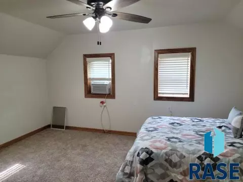 321 N Cherry St, Freeman, SD 57029 photo 17