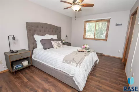 4508 E Oak St, Sioux Falls, SD 57103 photo 11