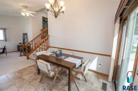4508 E Oak St, Sioux Falls, SD 57103 photo 10
