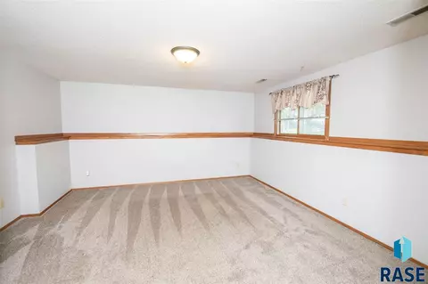 4508 E Oak St, Sioux Falls, SD 57103 photo 14
